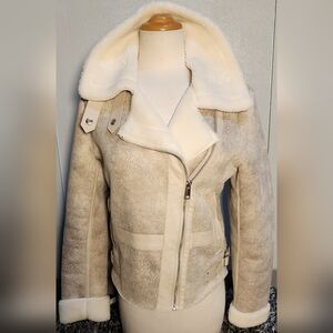 Unique Women's Jacket - Cream